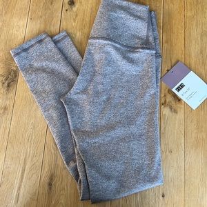 Fleo Leggings Size Small